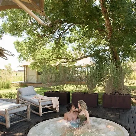 Terme Di Vulci Glamping & Campo de lujo Canino
